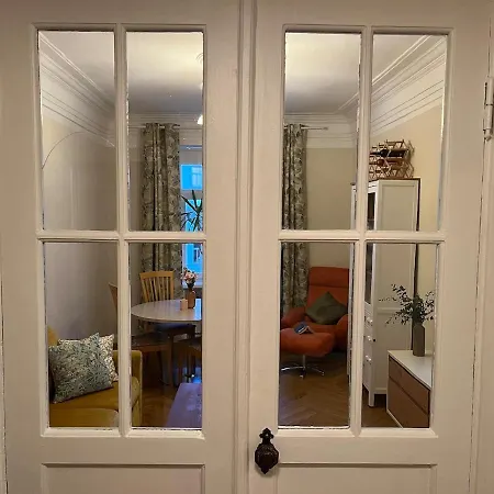 Spacious & Stylish In Center *