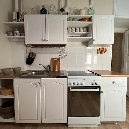 Spacious & Stylish In Center Reval